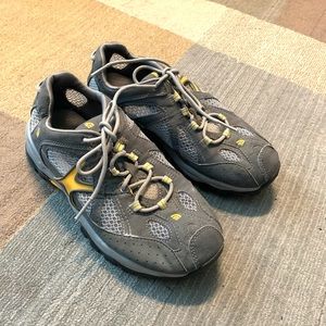 The North Face Hiking Walking Shoes Grey size 5